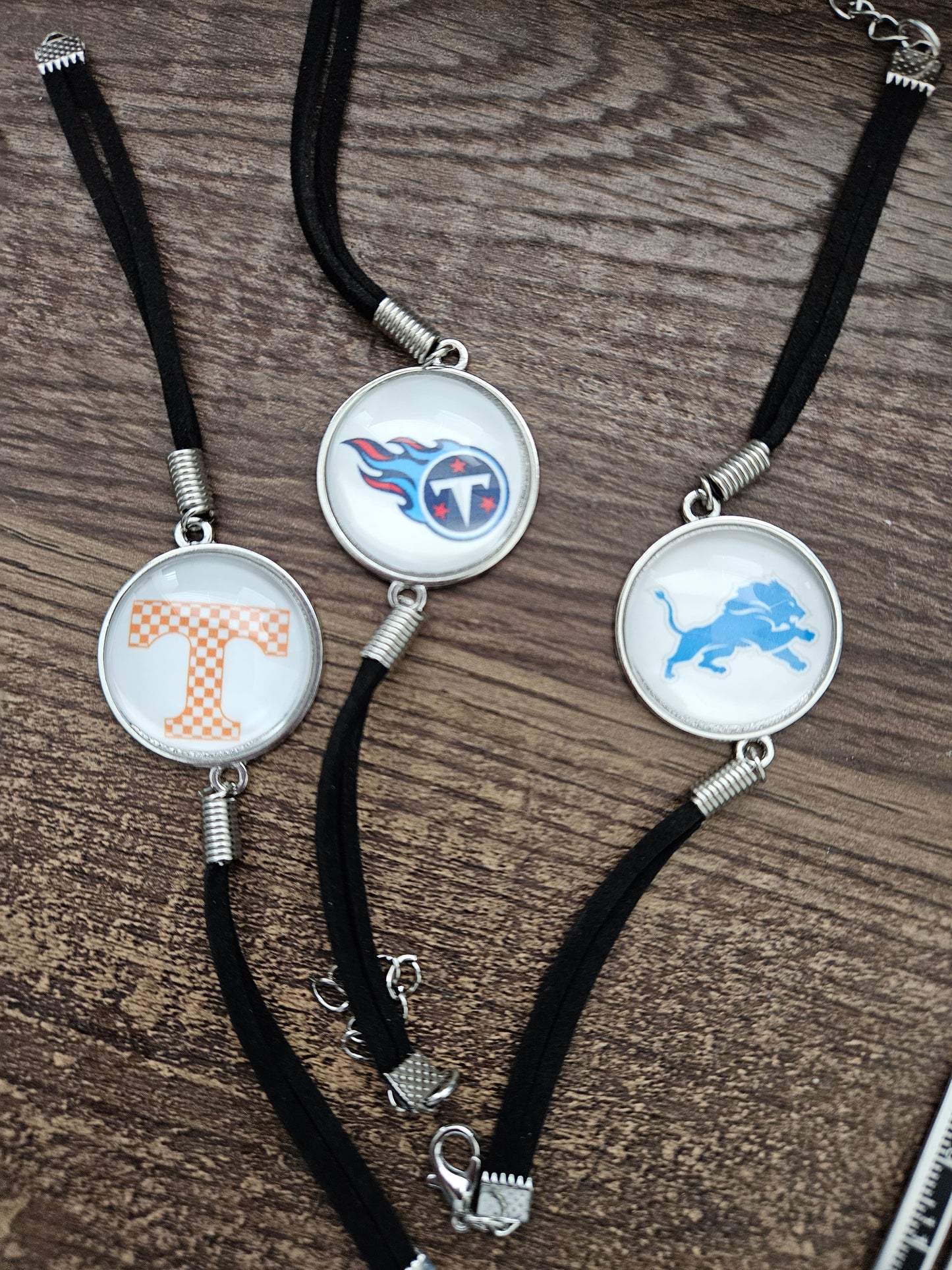 Sport Wristlets | Lady Fan | Favorite Team | Football | College