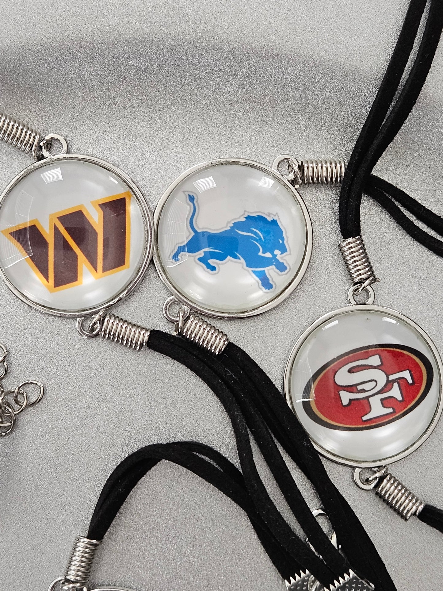 Sport Wristlets | Lady Fan | Favorite Team | Football | College