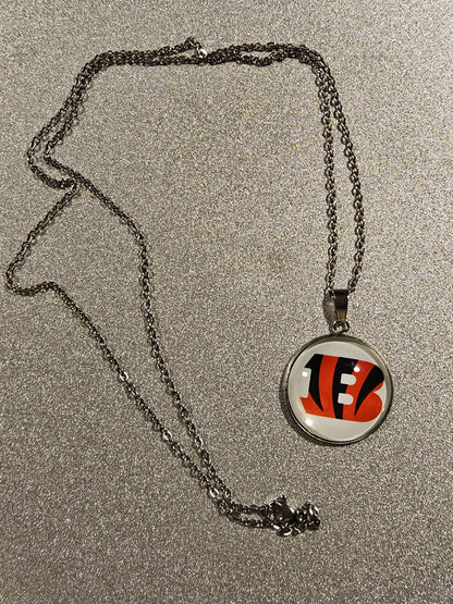 Sport Pendant Necklace | Favorite Team | Football | College